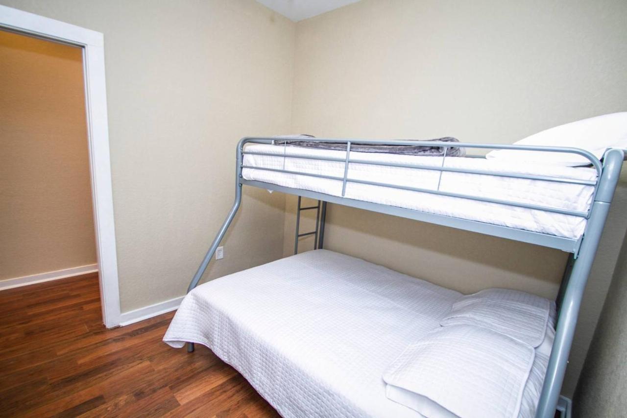 شقة Hackberry St #A Renovated 2Br/2Ba Near Downtown سان أنطونيو المظهر الخارجي الصورة